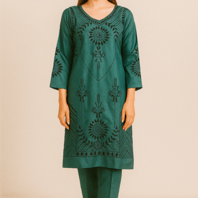 Elegant Green Embroidered Pakistani Suit for Women – Traditional Festive Wear